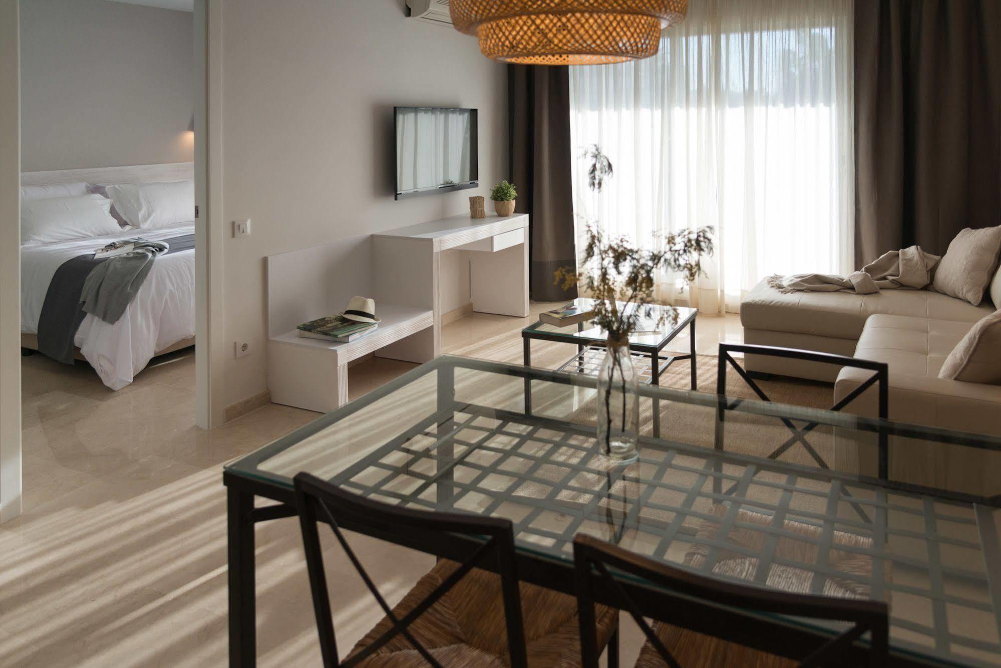 Mediterraneo Apartahotel Sitges
